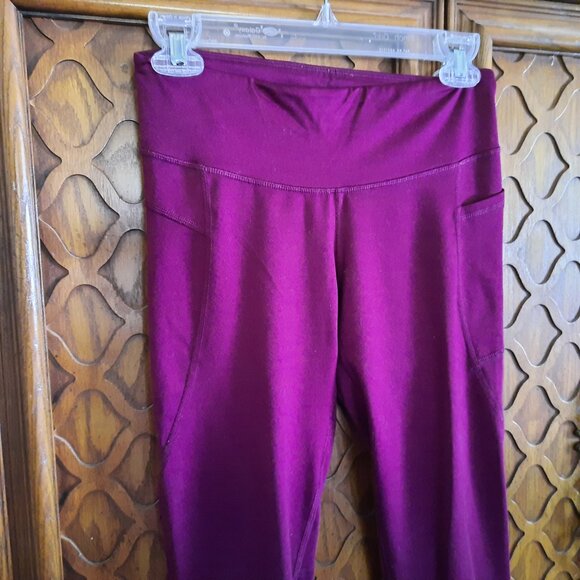 C9 Champion 7/8 Crop High-Waisted Sculpt Leggings w Pockets - Burgundy, Size S - Picture 4 of 16